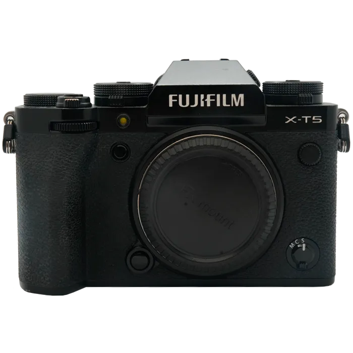 Цифровая фотокамера FujiFilm X-T5 Body. Черный   Б/У