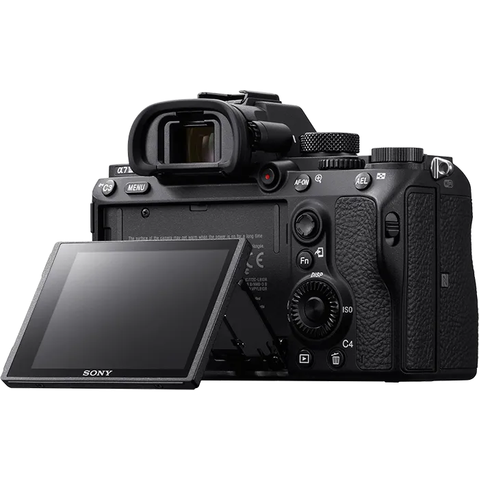 Цифровая фотокамера Sony Alpha a7 III Kit 28-70mm f/3.5-5.6 OSS II
