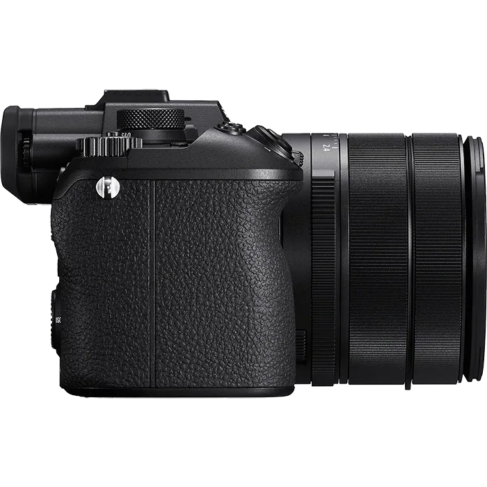 Компактный фотоаппарат Sony RX10 V (DSC-RX10M5)